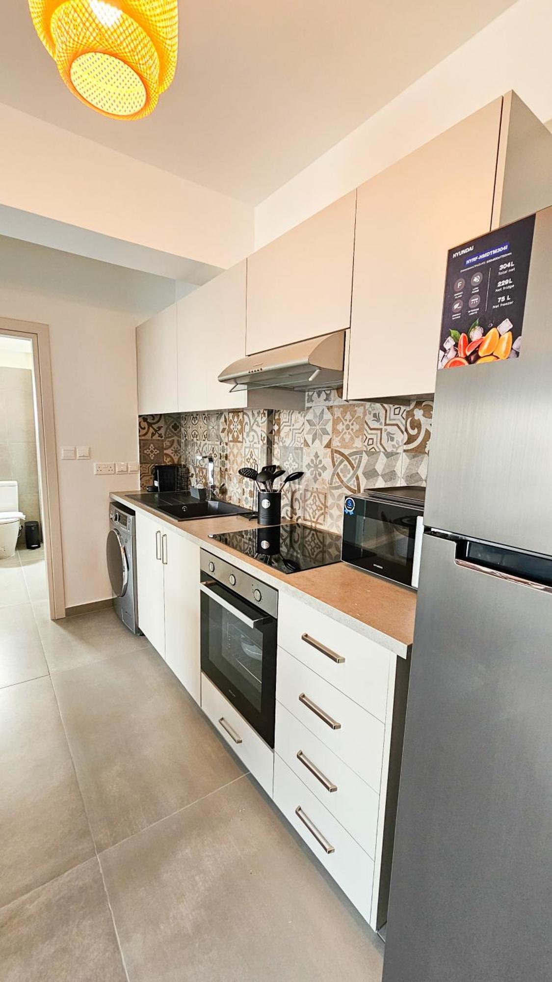 Sealife Citycenter Residences Larnaca Bagian luar foto